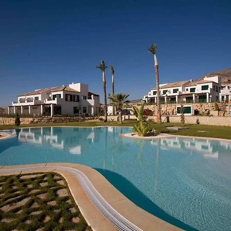 El Balcon Seaview 아파트 *