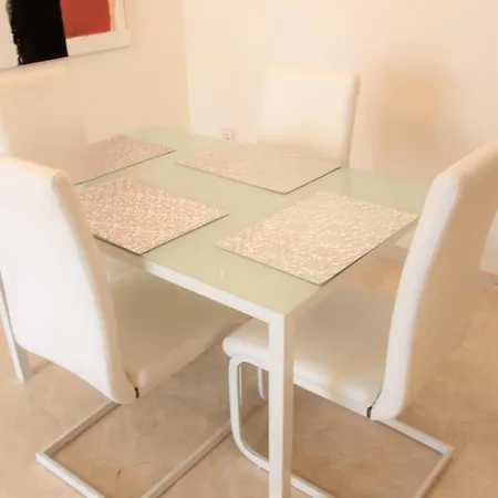아파트 El Balcon Seaview 피네스트라트