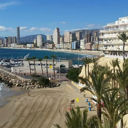 El Balcon Seaview 아파트 피네스트라트